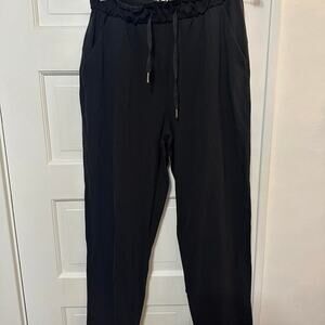 Lululemon black joggers